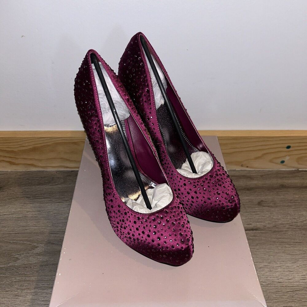 Bakers PALAACE stiletto heels Purple Satin Bejeweled Sz 10 27-BGNDY Deadstock